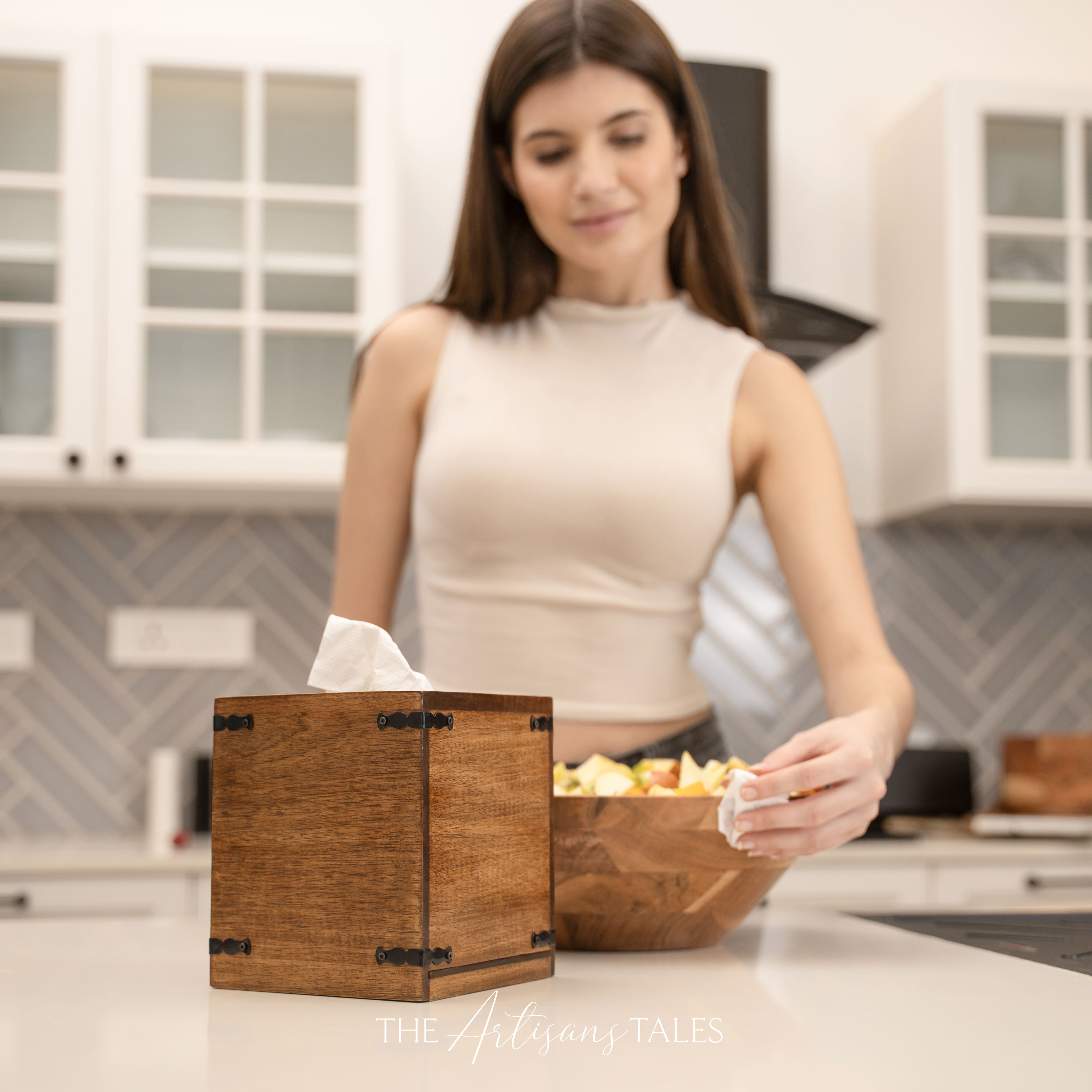 Elegant black wooden tissue box