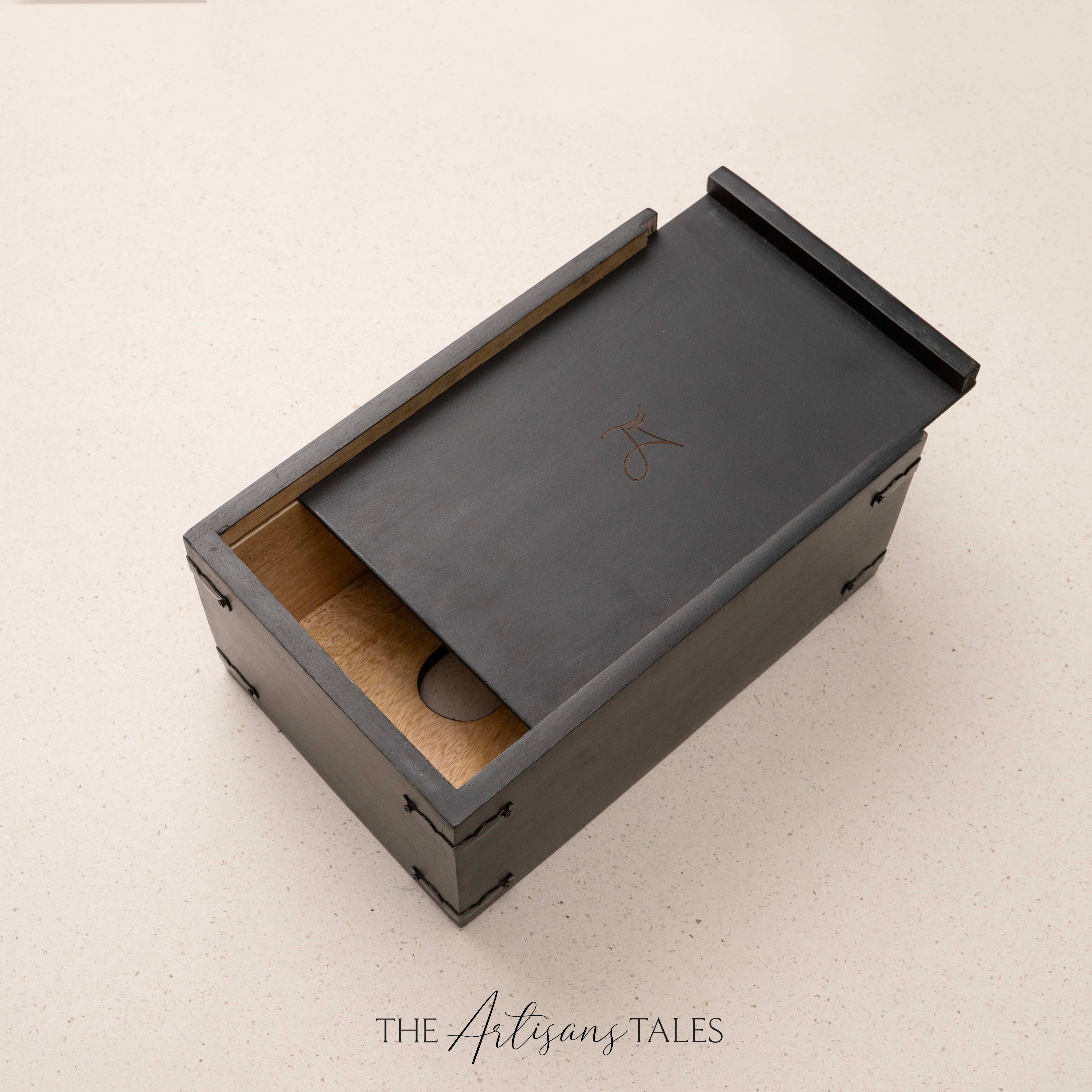 Luxury black wood tissue cover