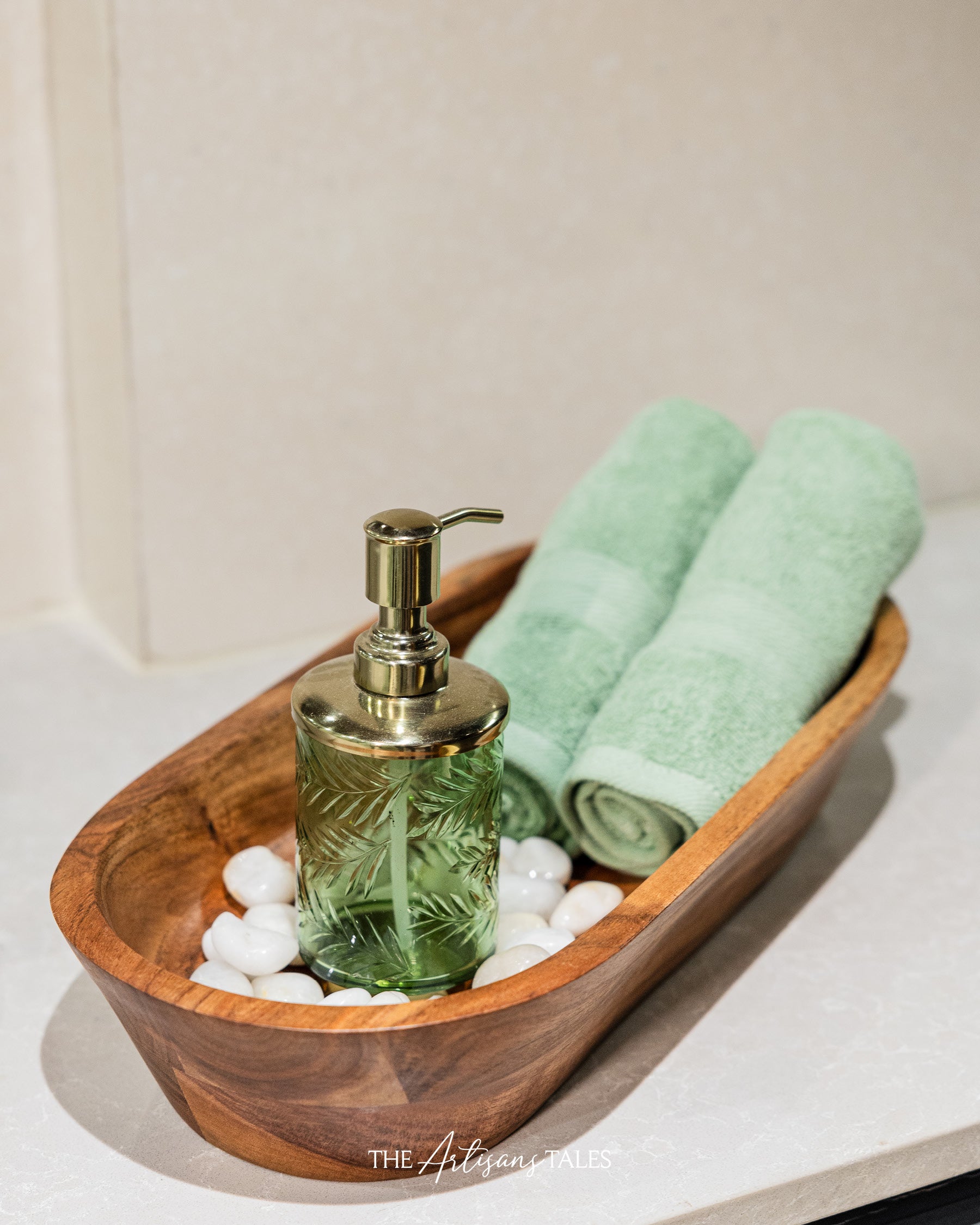 Luxury home decor wooden tray with towels