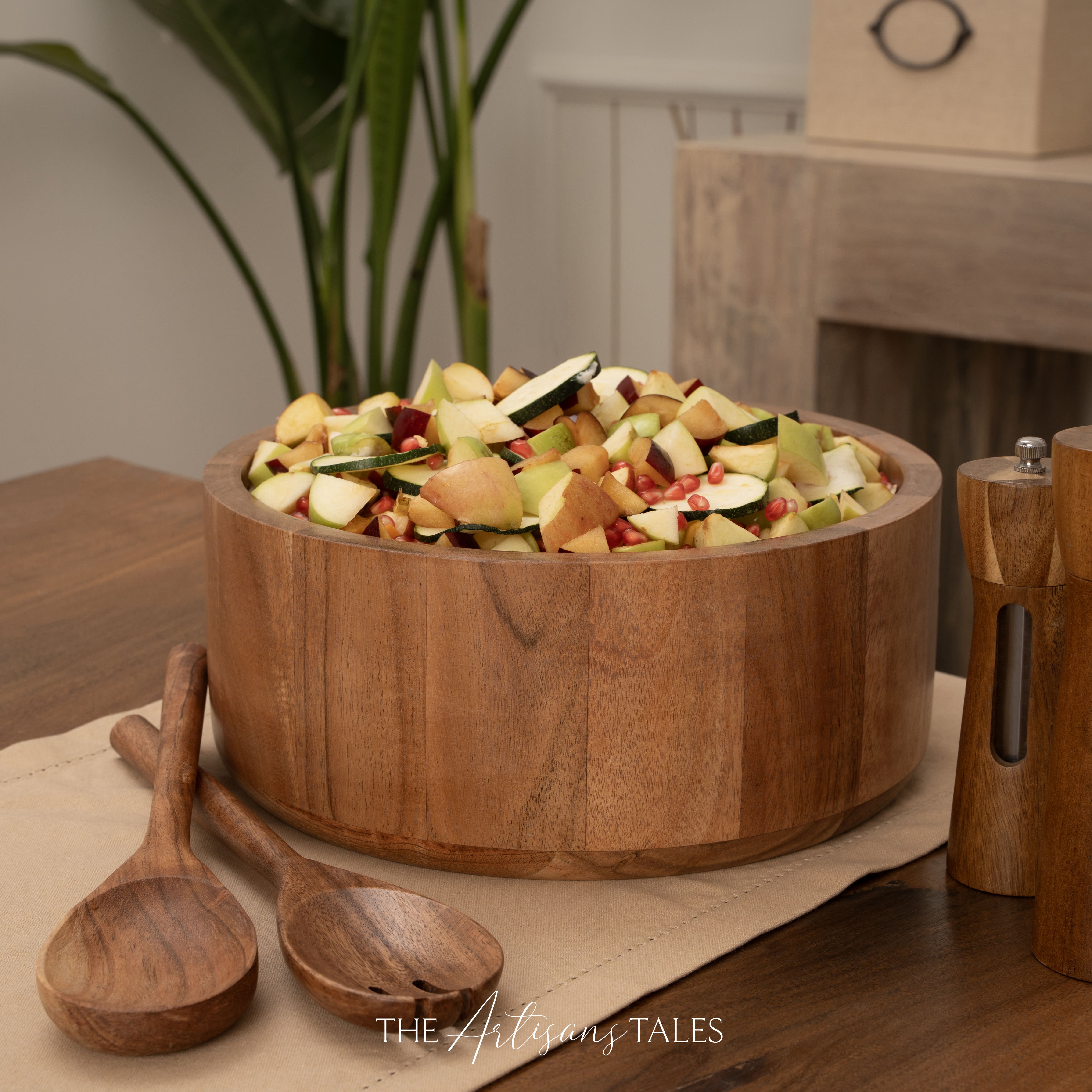 wooden fruit box with sapoon