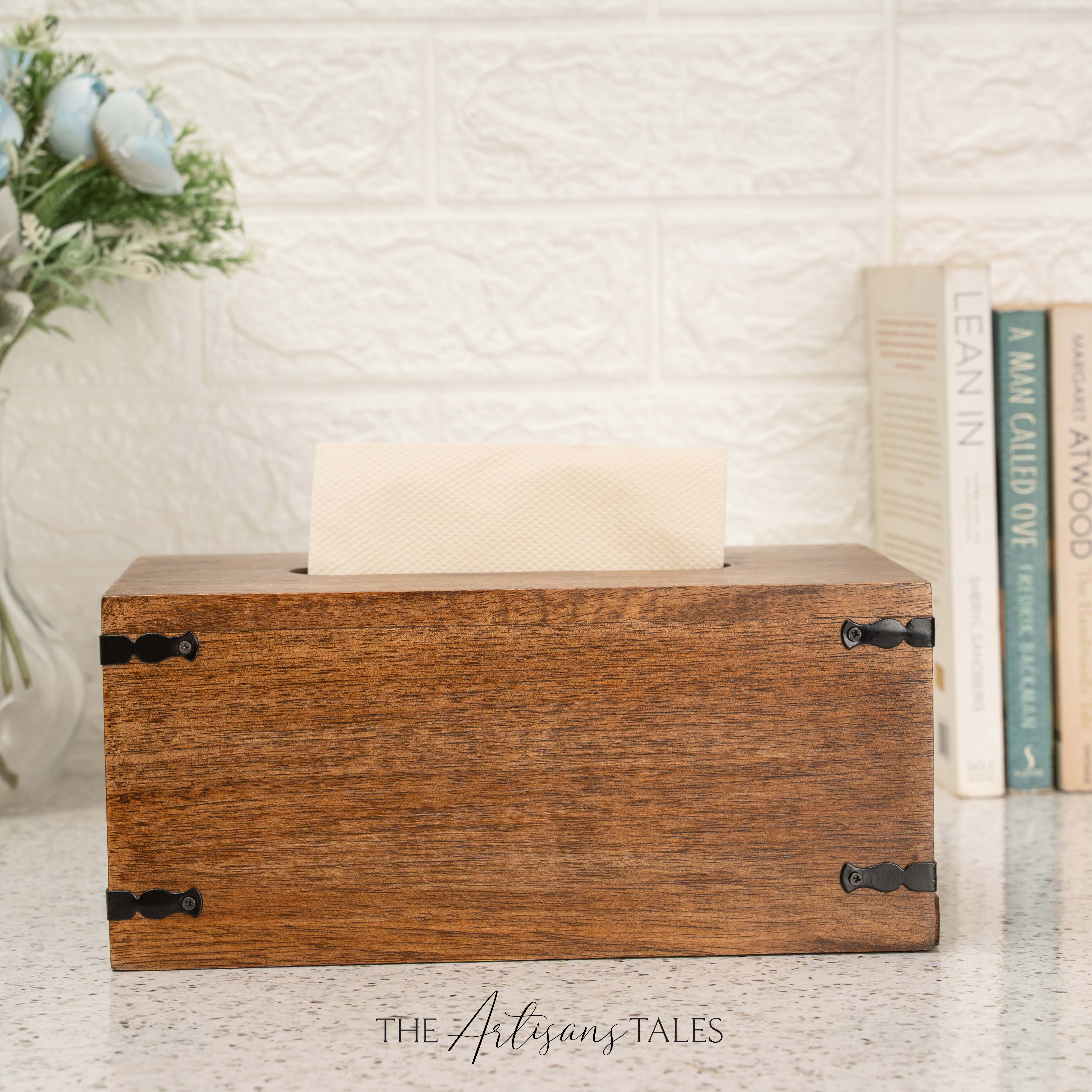 Eco friendly tissue holder